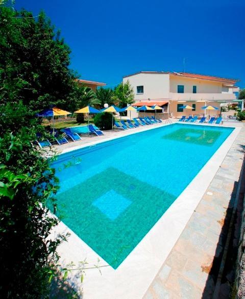 Kyveli Hotel Apartments Vrontádos Exterior foto